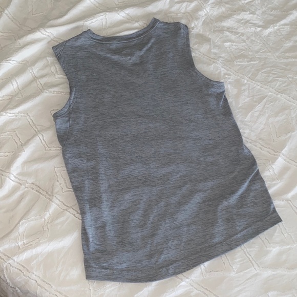 Nike tank top - Picture 3 of 3